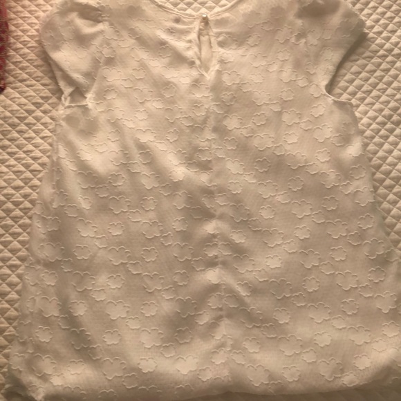 White top - Picture 3 of 5